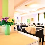 Parc Hotel 4*